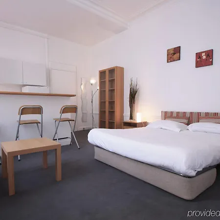 Bridgestreet Opera Montmartre Hotel 4*